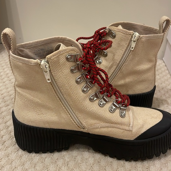 Women’s combat boots - Picture 2 of 3